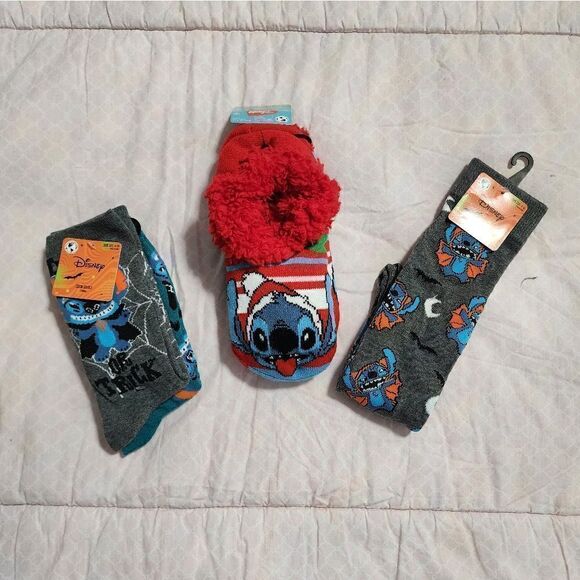 Nwt Disney Lilo & Stitch Halloween Christmas socks Bundle,  one size - Picture 1 of 9